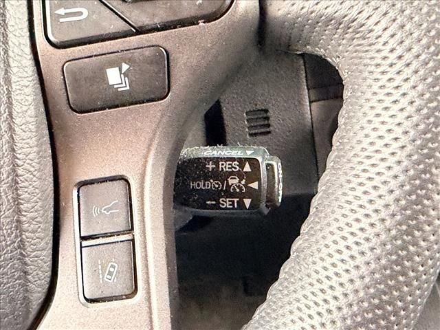 Used 2023 Toyota Tacoma TRD Sport w/ Technology Package image 17