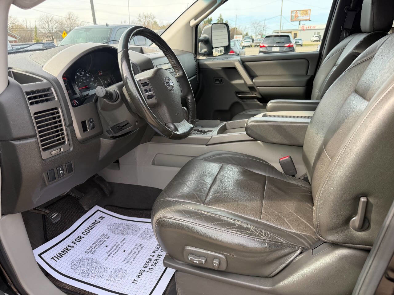 Used 2004 Nissan Titan LE w/ (Tow) Big Tow Pkg image 10