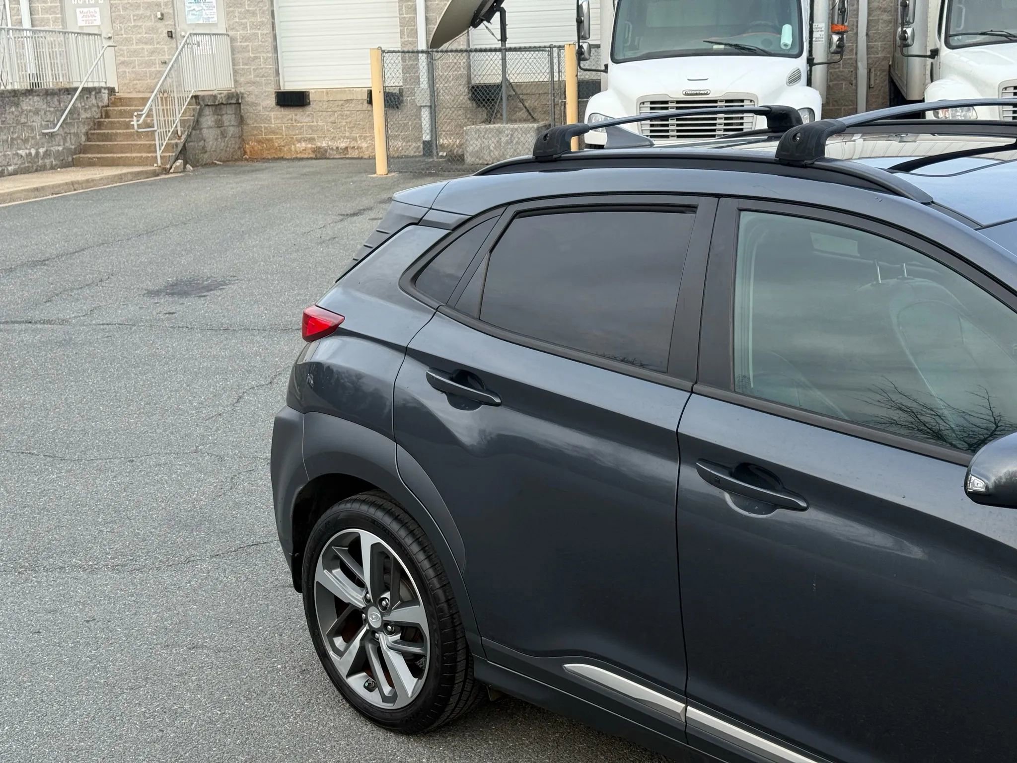 Used 2020 Hyundai Kona Ultimate w/ Cargo Package image 3