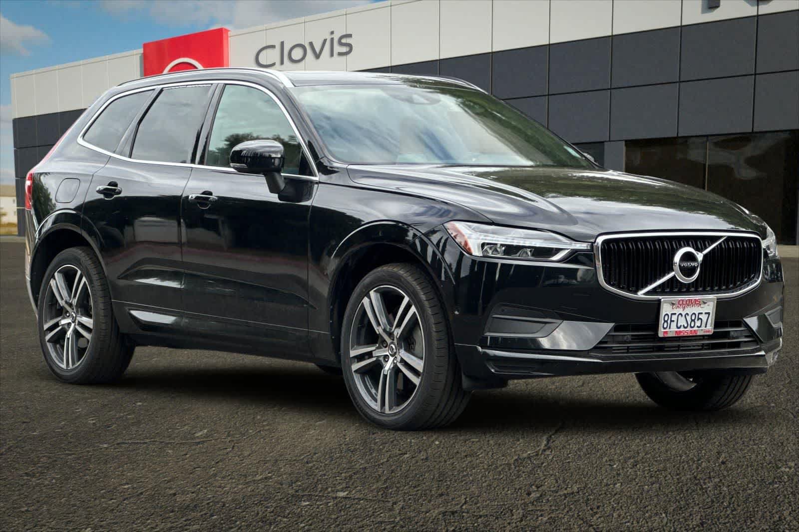 Used 2019 Volvo XC60 T6 Momentum w/ Multimedia Package AWD/4WD image 10
