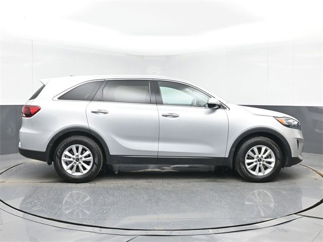 Used 2020 Kia Sorento L image 16