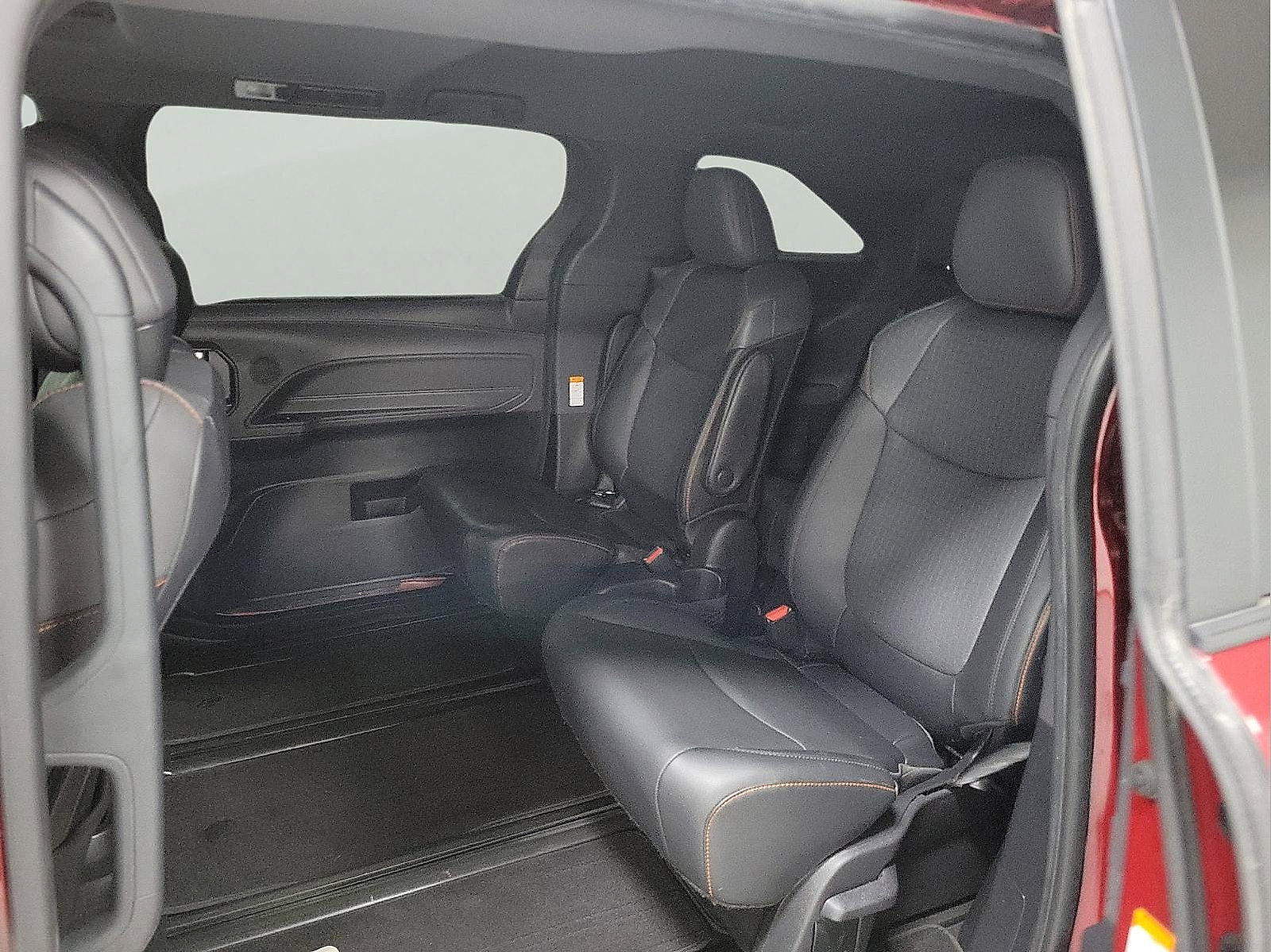 Used 2021 Toyota Sienna XSE AWD/4WD image 8