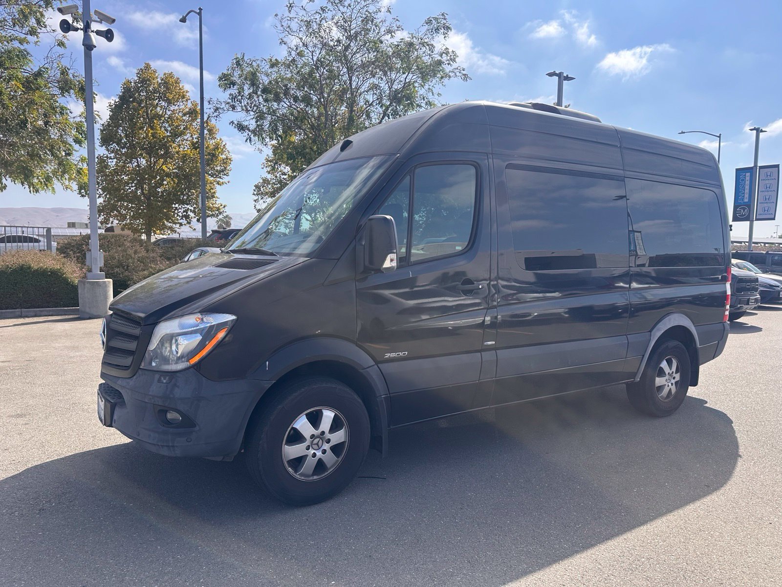 Used 2016 Mercedes-Benz Sprinter 2500 image 5