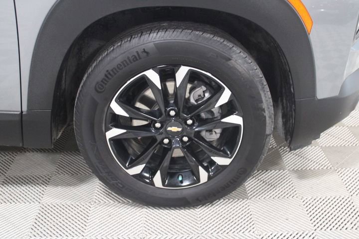 Used 2023 Chevrolet TrailBlazer LT w/ Convenience Package FWD image 43