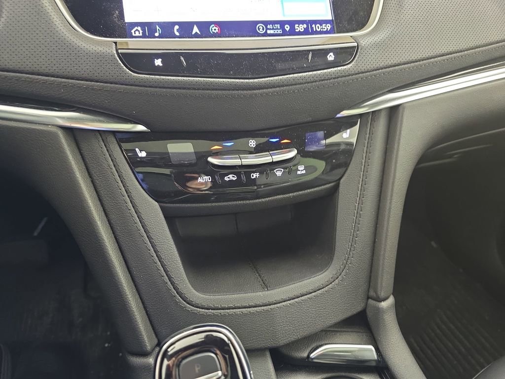 Used 2023 Cadillac XT5 Premium Luxury image 27