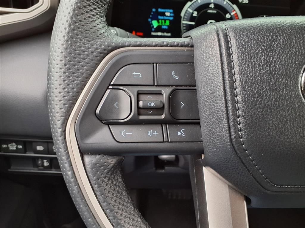 Used 2025 Toyota Tundra Limited image 22