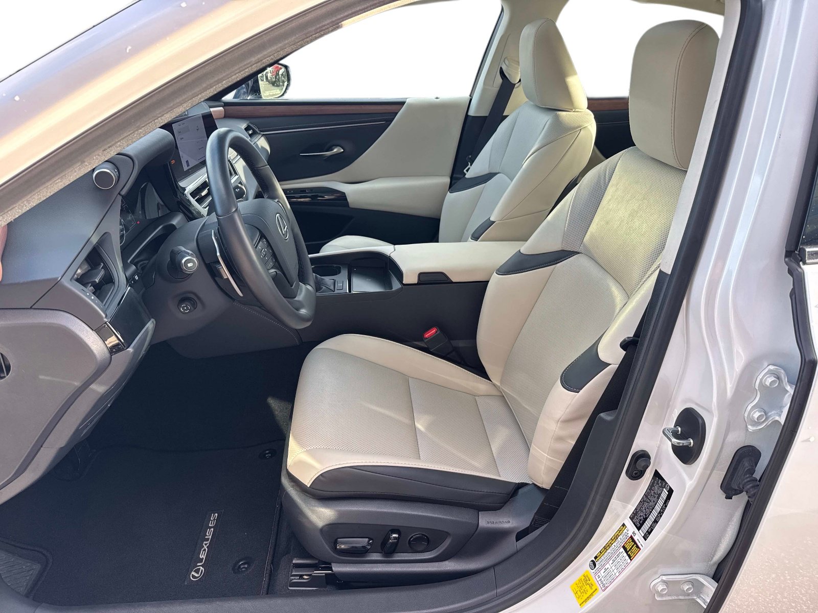 Used 2025 Lexus ES 350 w/ Premium Package FWD image 20