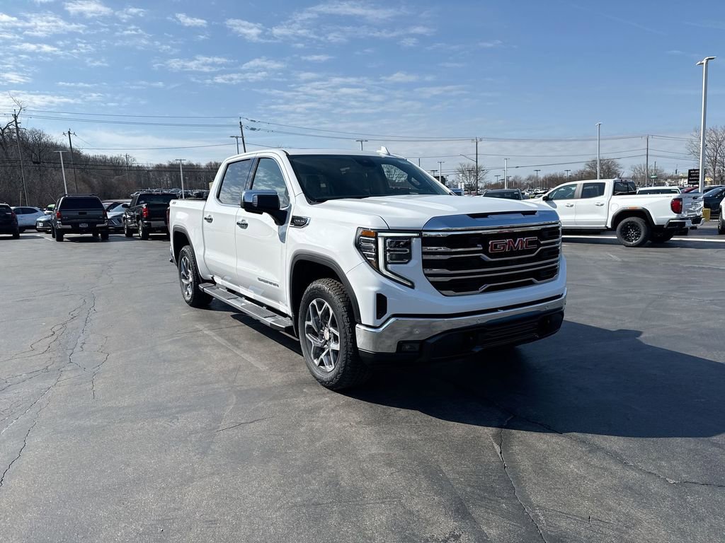 New 2026 GMC Sierra 1500 SLT image 2