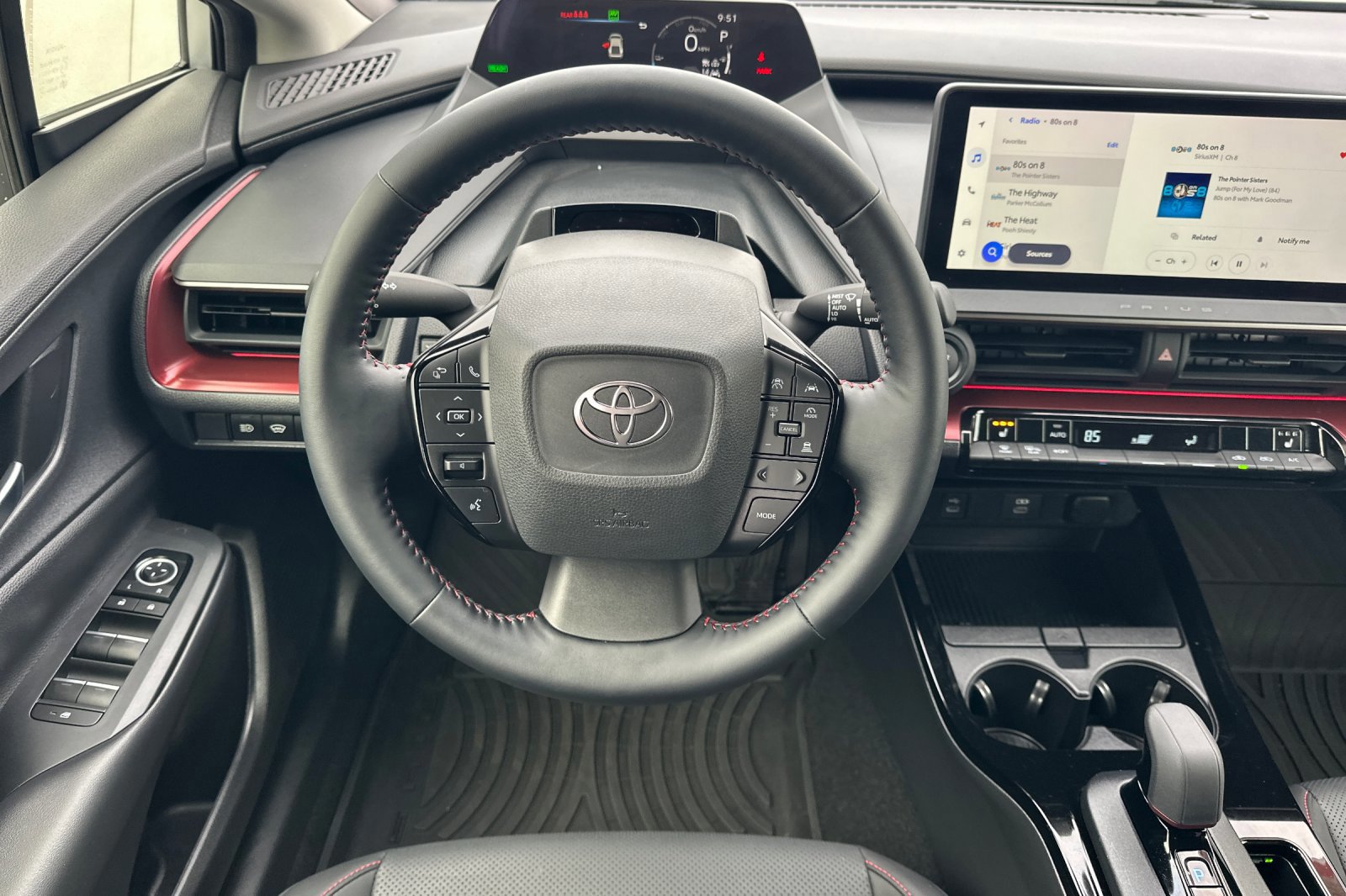 Used 2025 Toyota Prius SE image 14