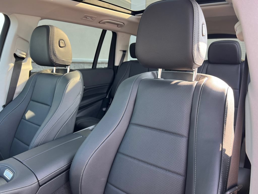 New 2026 Mercedes-Benz GLS 450 4MATIC image 14