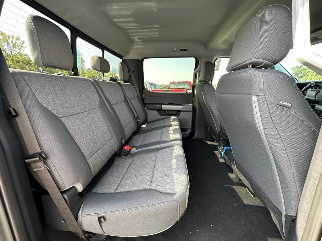 New 2026 Ford F250 XL w/ STX Appearance Package AWD/4WD image 25