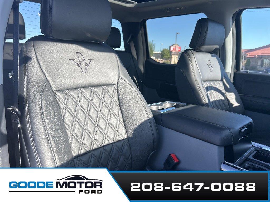 New 2025 Ford F250 XLT w/ Black Appearance Package image 13