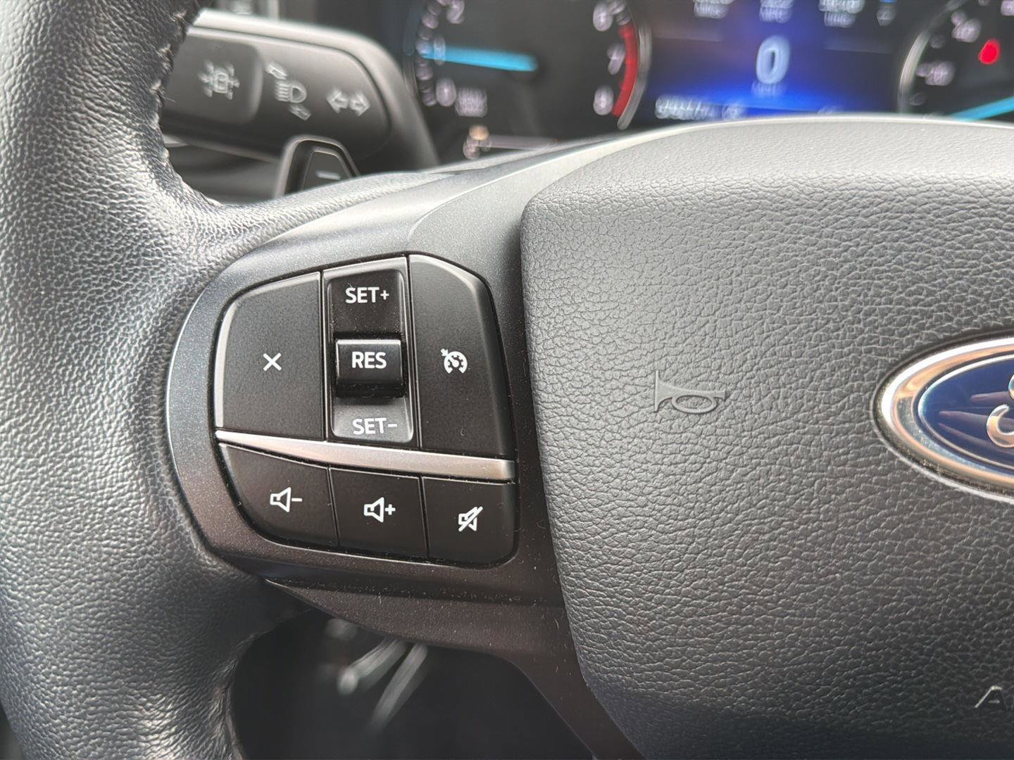 Used 2020 Ford Explorer XLT w/ Equipment Group 202A image 19