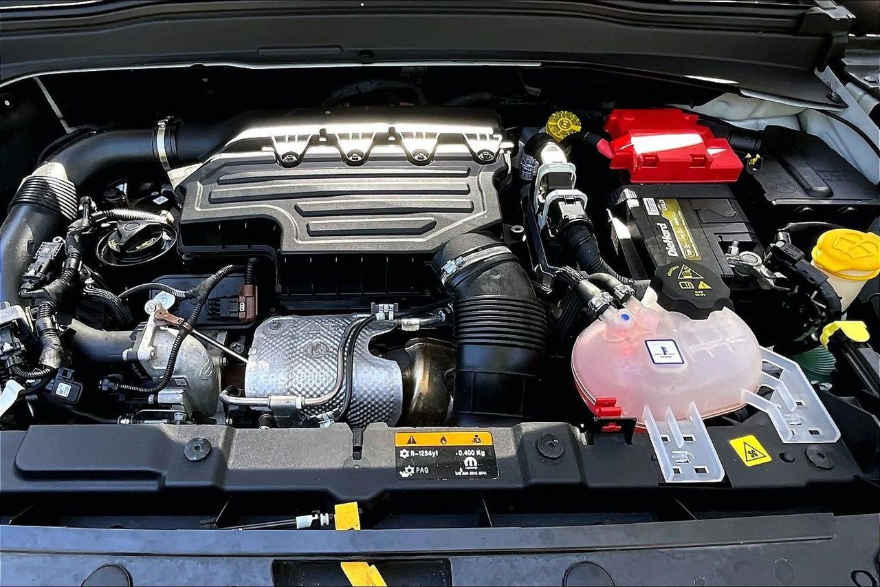 Used 2020 Jeep Renegade Trailhawk w/ Premium Leather Group image 27