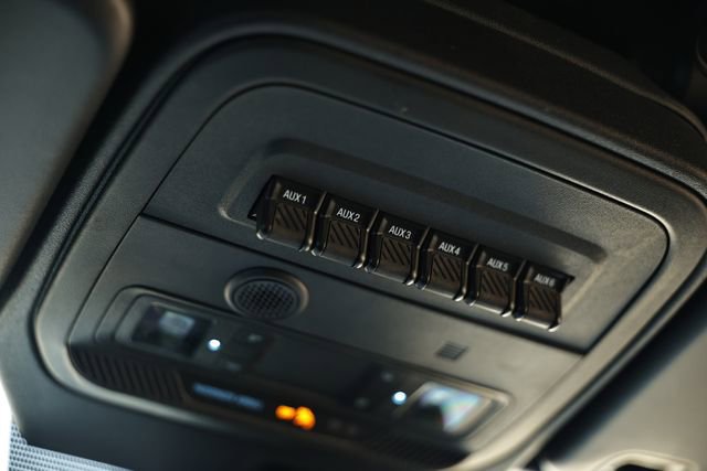 Used 2023 Ford Bronco Badlands image 43