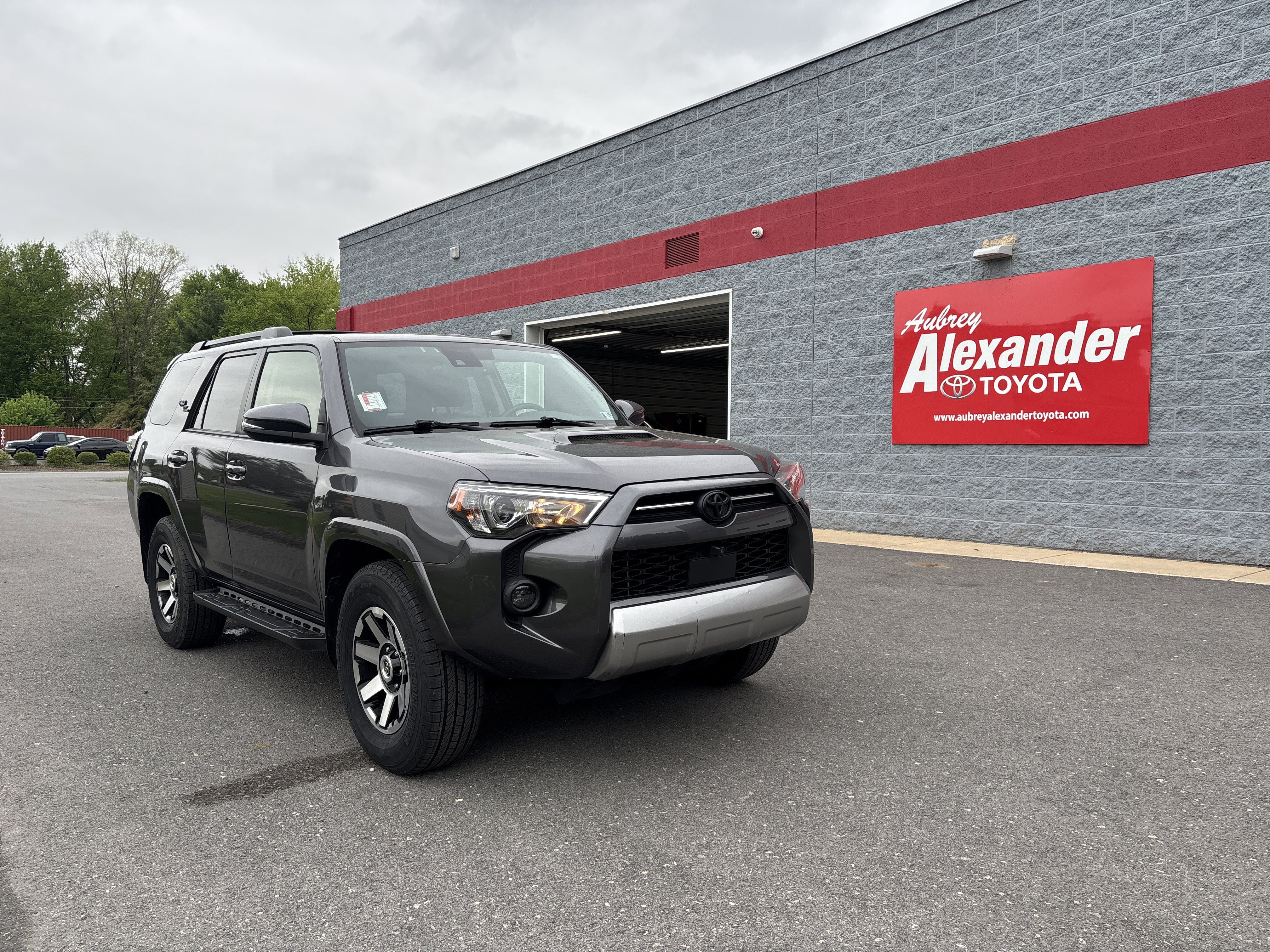 Certified 2023 Toyota 4Runner TRD Off-Road Premium w/ Off Road Premium Plus Package AWD/4WD image 1