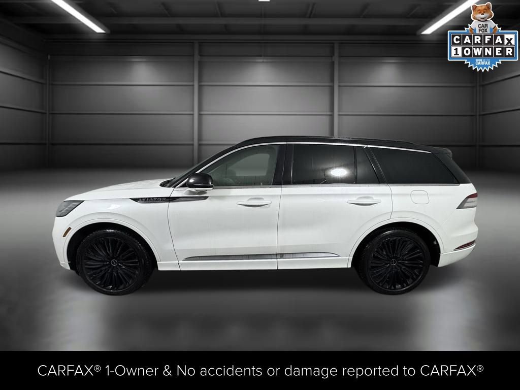 Certified 2025 Lincoln Aviator Black Label image 3