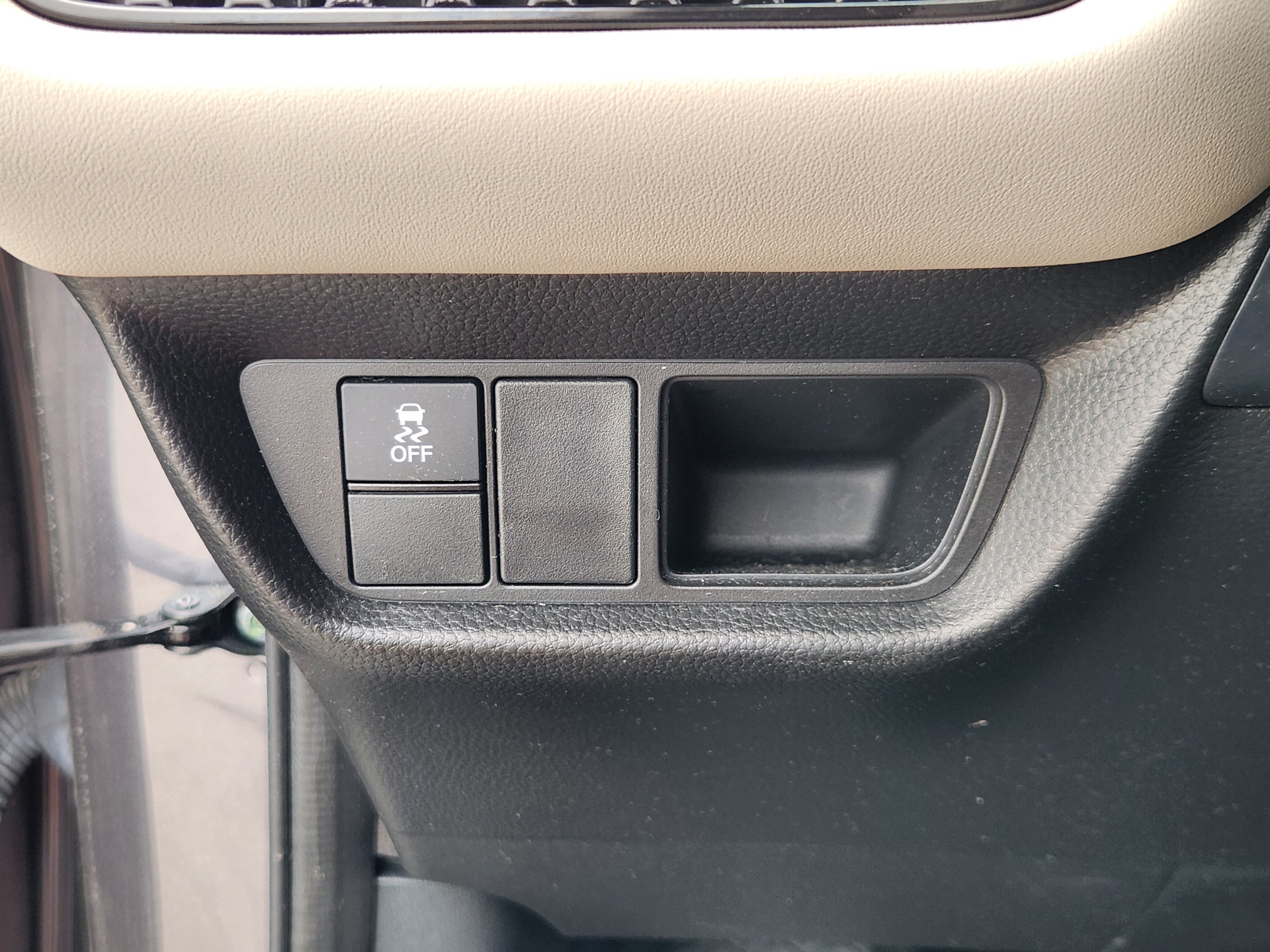 Certified 2024 Honda HR-V LX image 24