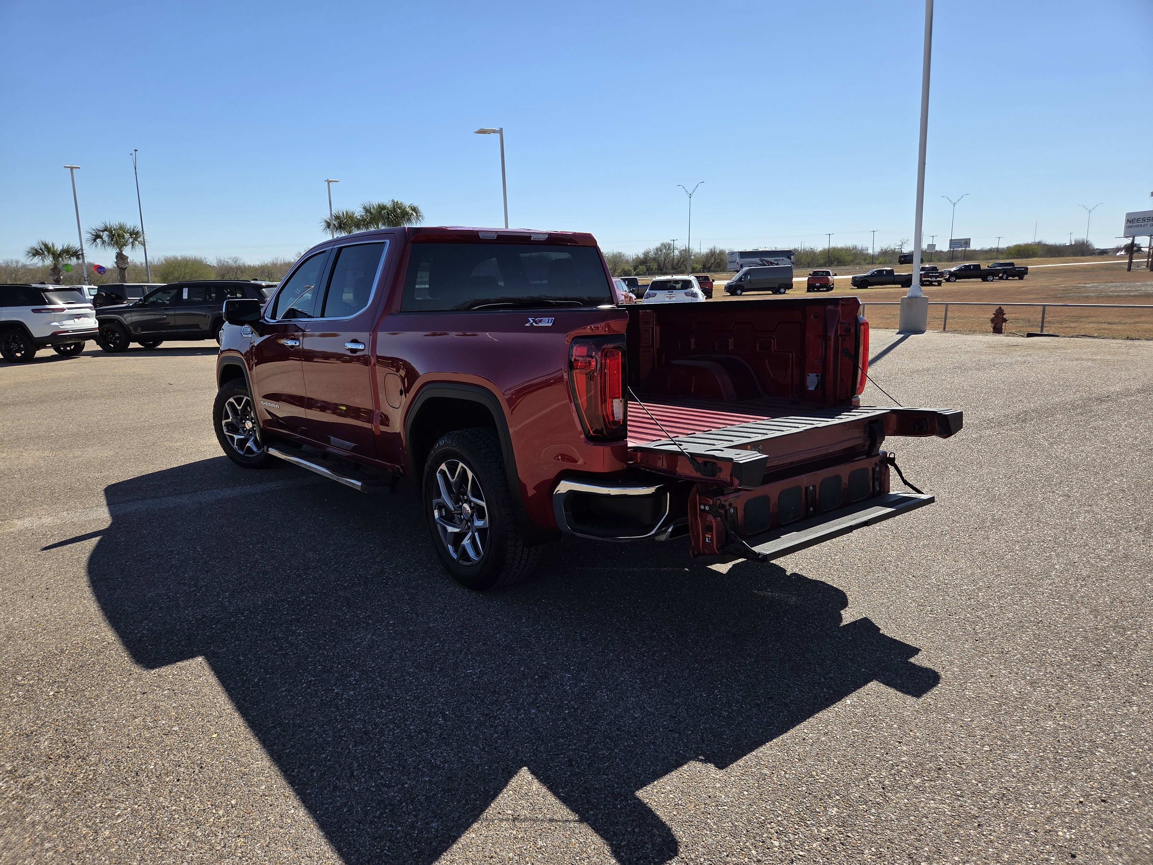 Used 2024 GMC Sierra 1500 SLT w/ X31 Off-Road Package image 27