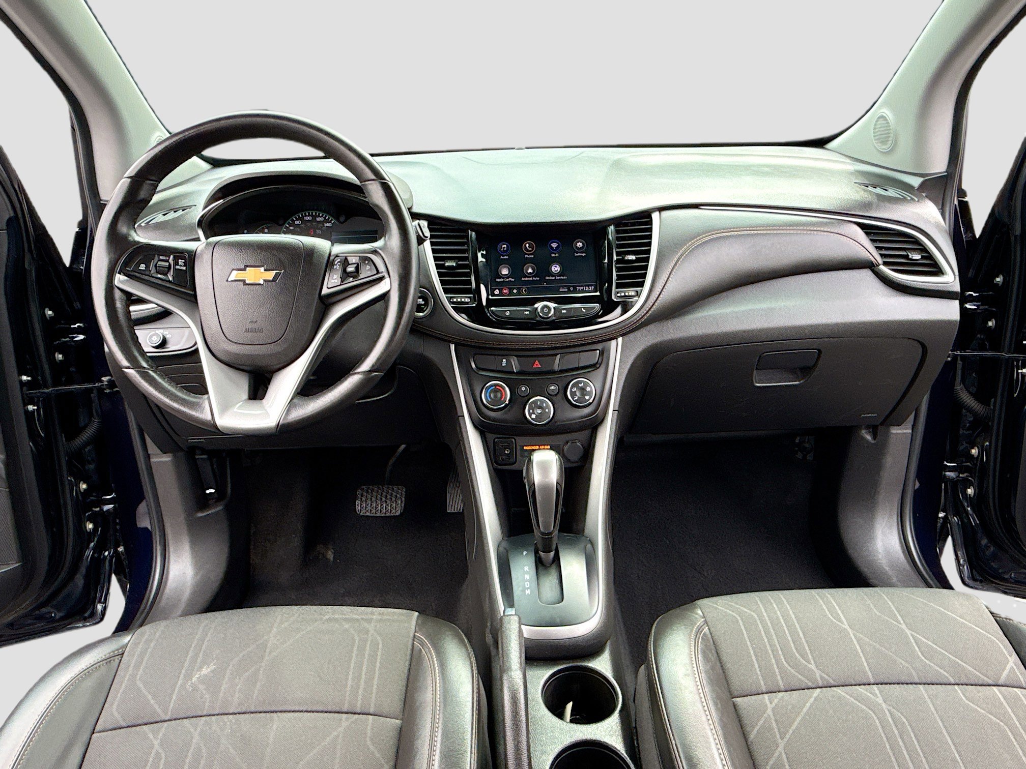 Used 2022 Chevrolet Trax LT w/ Driver Confidence Package image 3