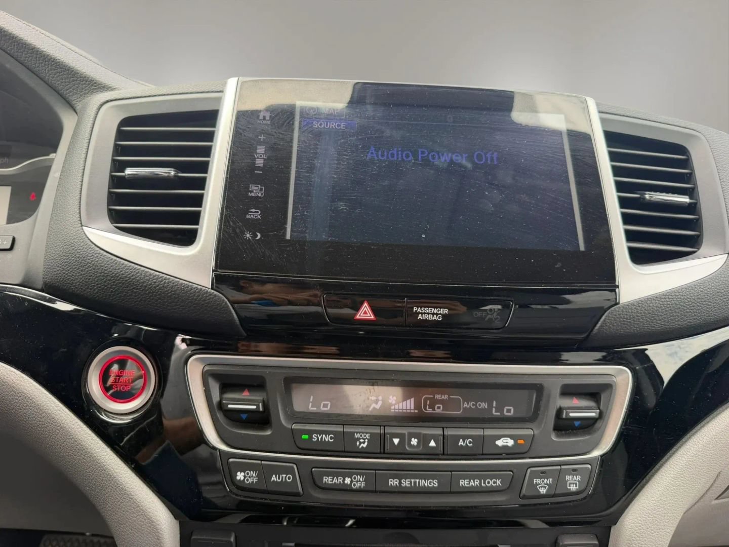 Used 2017 Honda Pilot Touring image 27