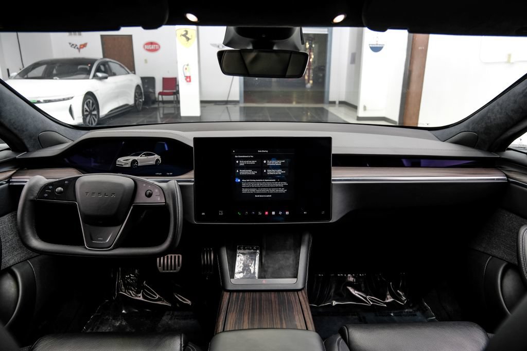 Used 2023 Tesla Model S Standard Range AWD/4WD image 17