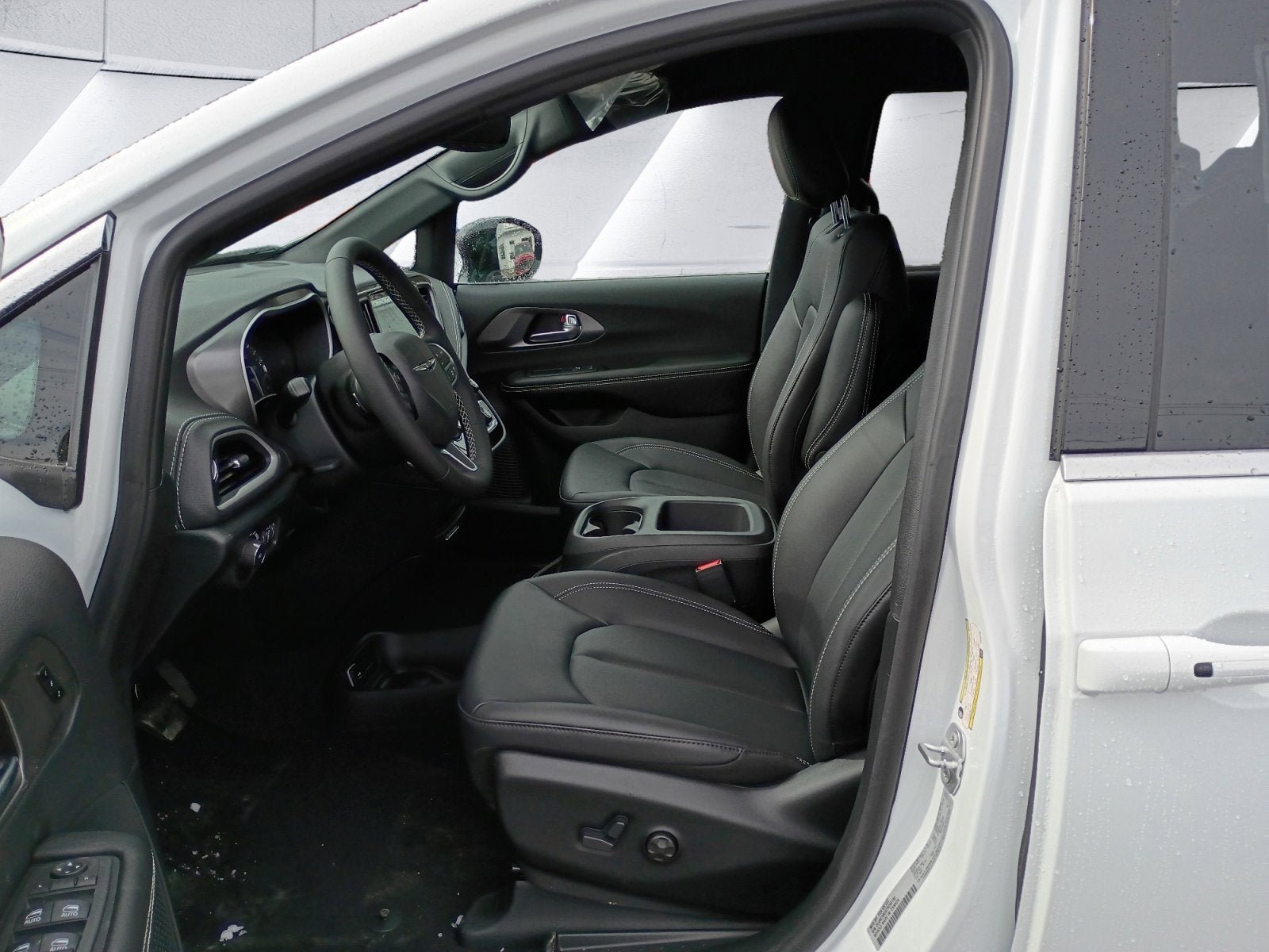 New 2026 Chrysler Pacifica Select image 10