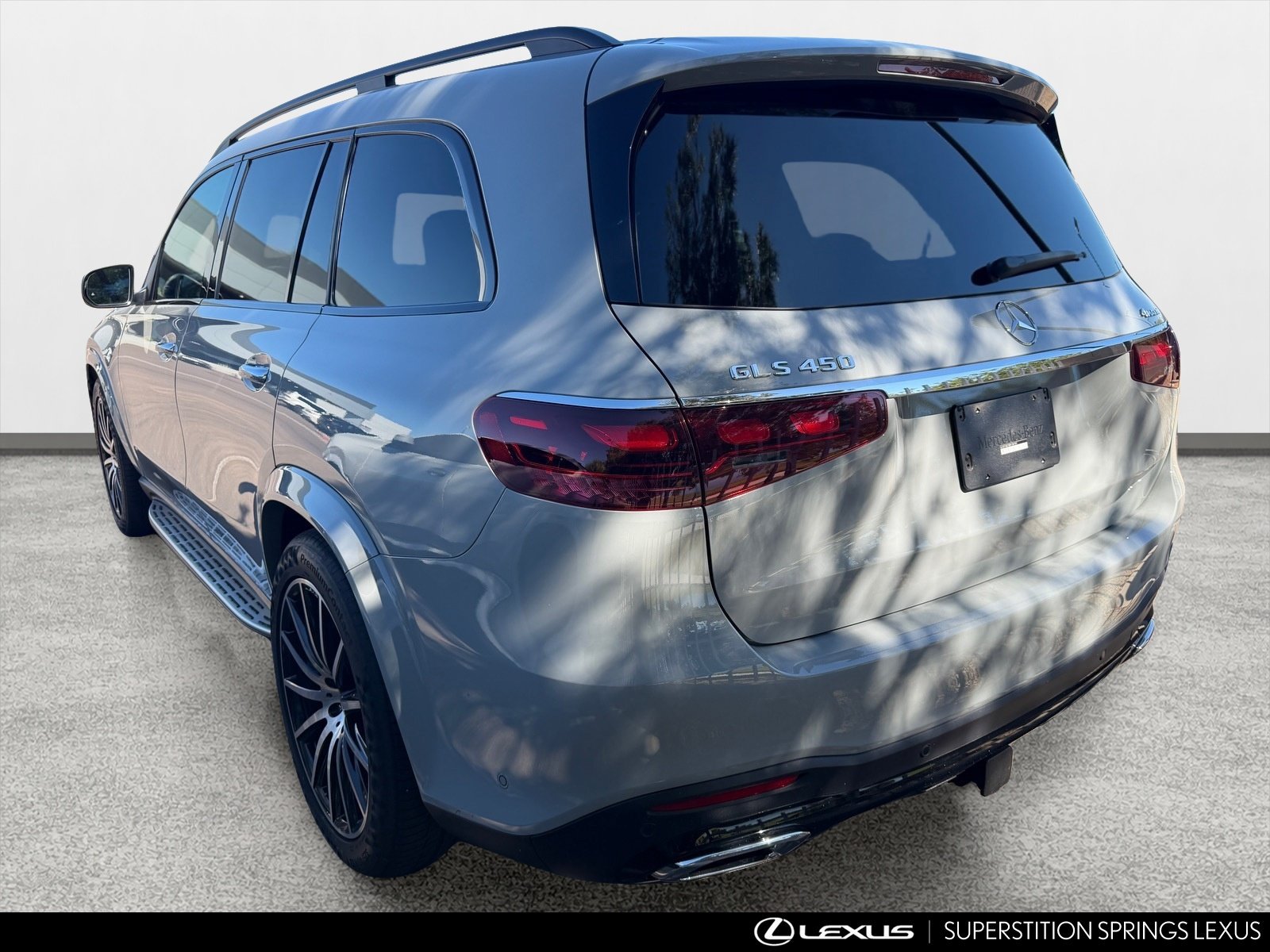 Used 2024 Mercedes-Benz GLS 450 4MATIC image 4
