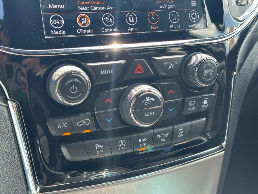 Used 2020 Jeep Grand Cherokee Laredo w/ Quick Order Package 2BN North AWD/4WD image 28