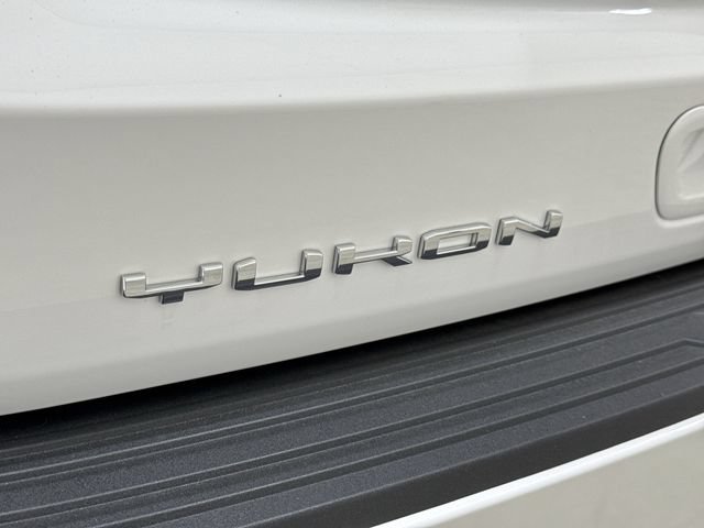 New 2026 GMC Yukon XL AT4 w/ AT4 Premium Plus Package AWD/4WD image 32