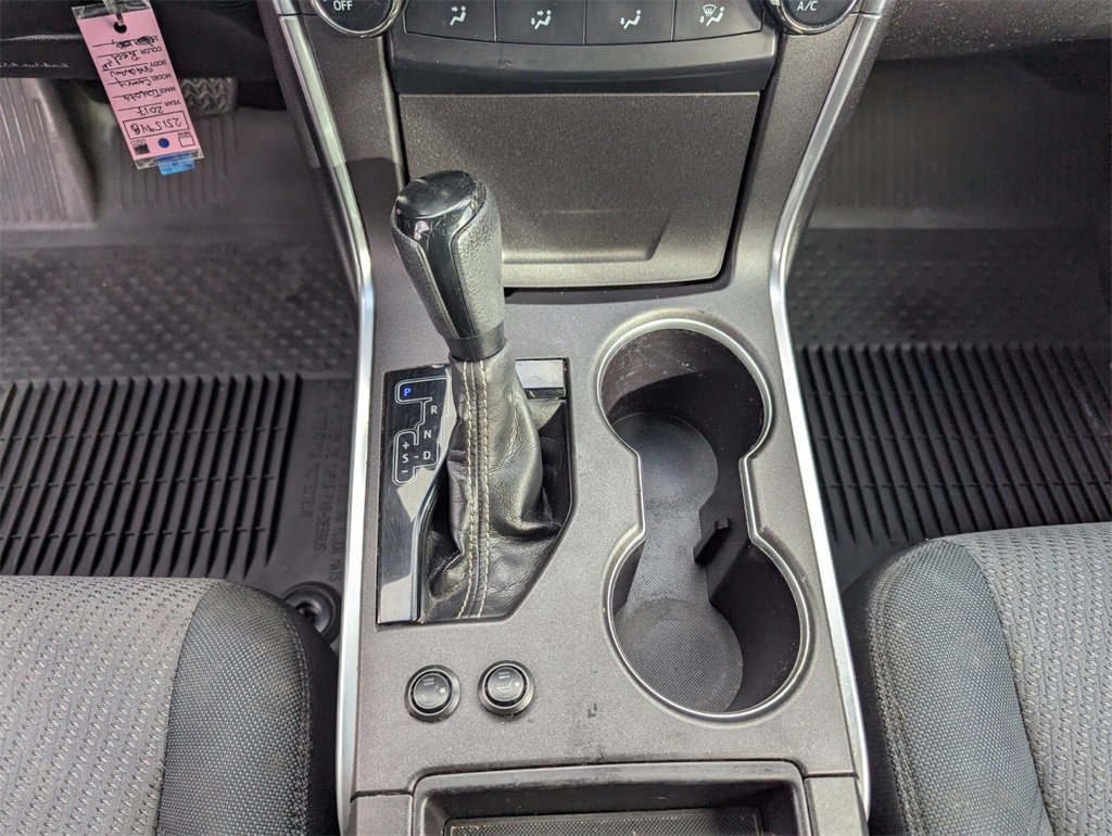 Certified 2017 Toyota Camry LE image 26