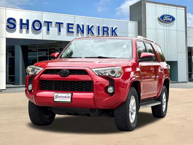 Used 2018 Toyota 4Runner SR5 AWD/4WD image 3