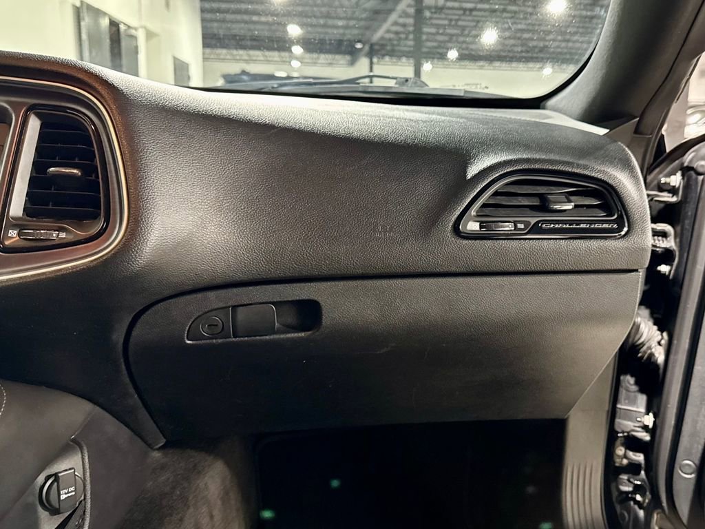 Used 2015 Dodge Challenger R/T w/ Quick Order Package 22B R/T image 22