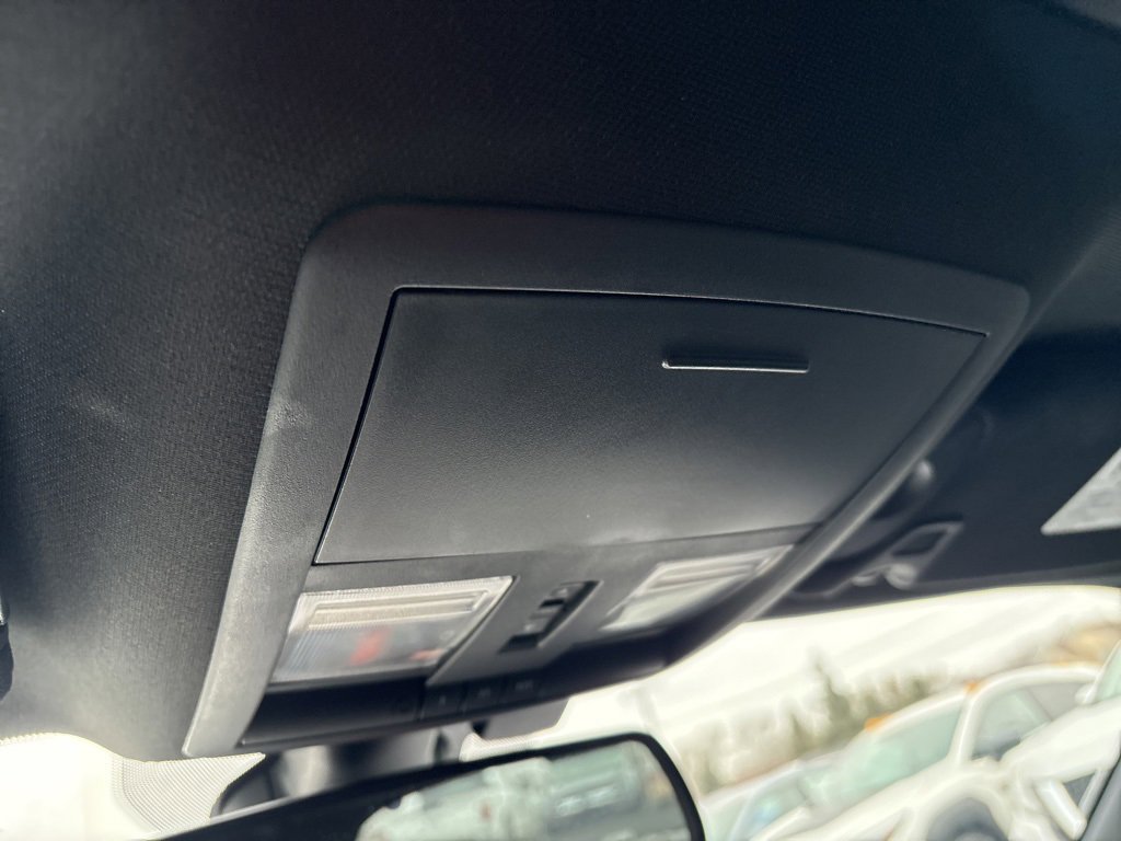 Used 2017 Dodge Challenger R/T w/ Blacktop Package image 21