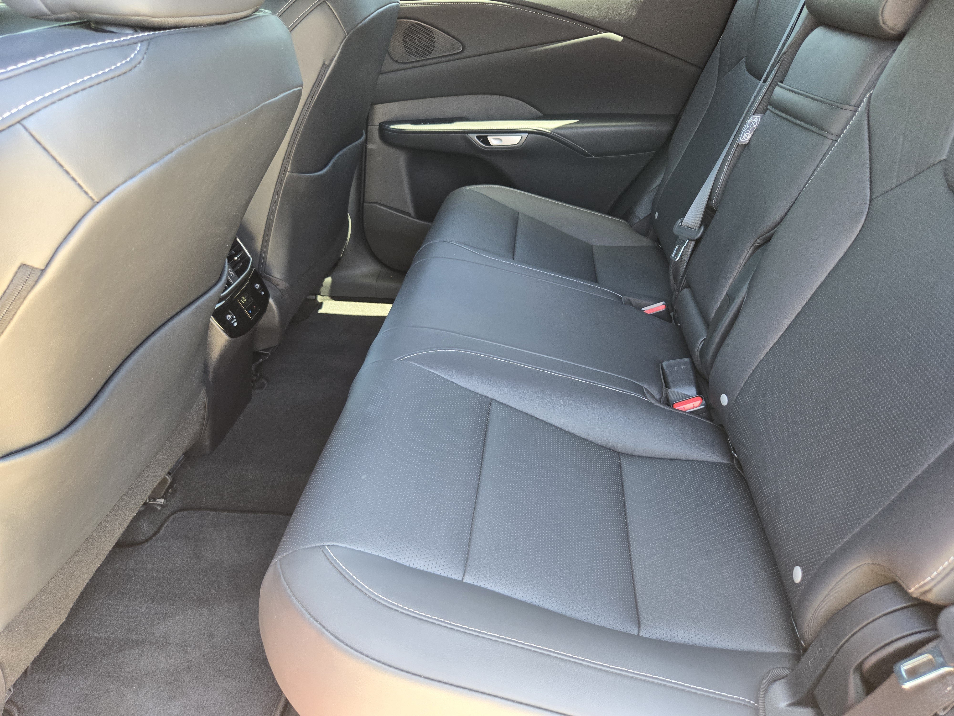 Used 2024 Lexus RX 350 Premium Plus w/ Convenience Package FWD image 35