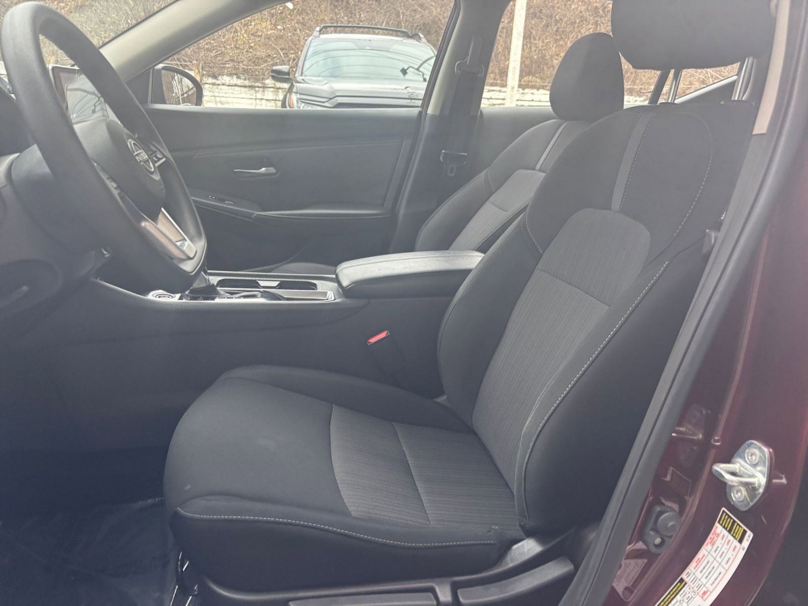 Used 2025 Nissan Sentra SV FWD image 36