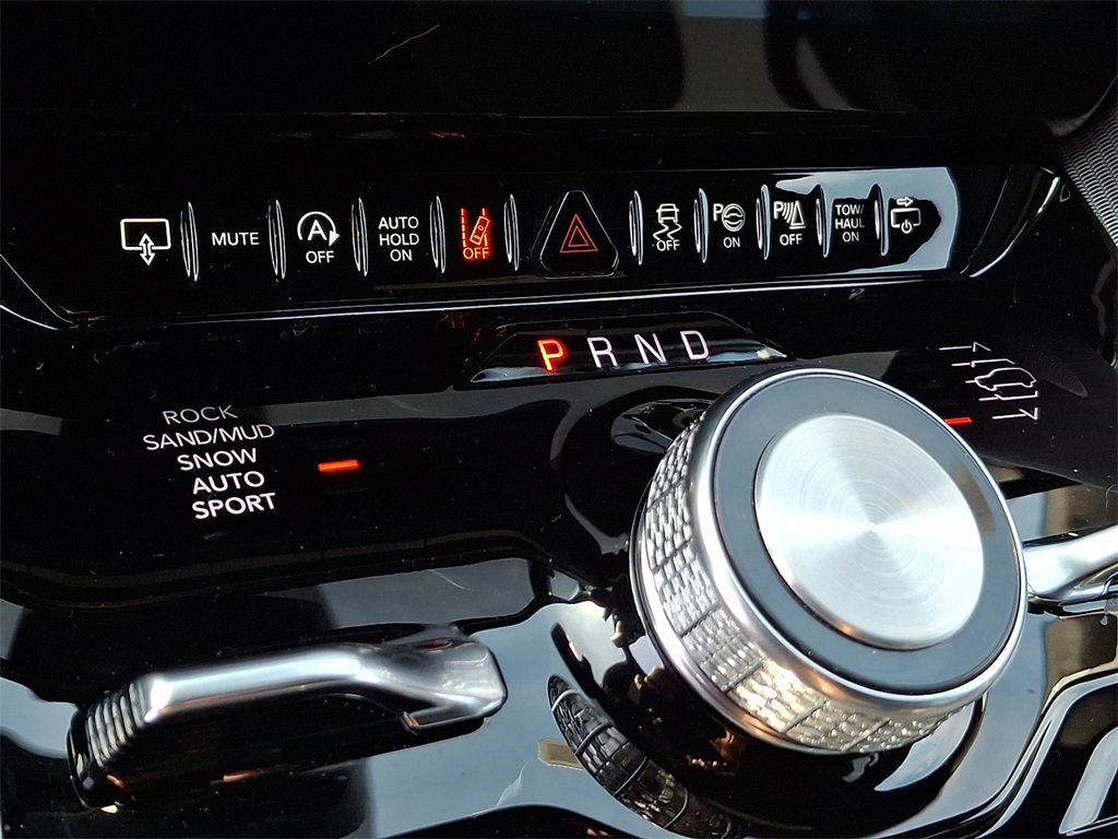 Used 2024 Jeep Grand Wagoneer Series III w/ Quick Order Packagew 28T image 24