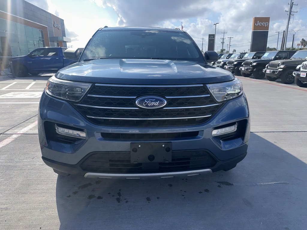 Used 2020 Ford Explorer XLT w/ Equipment Group 202A image 3
