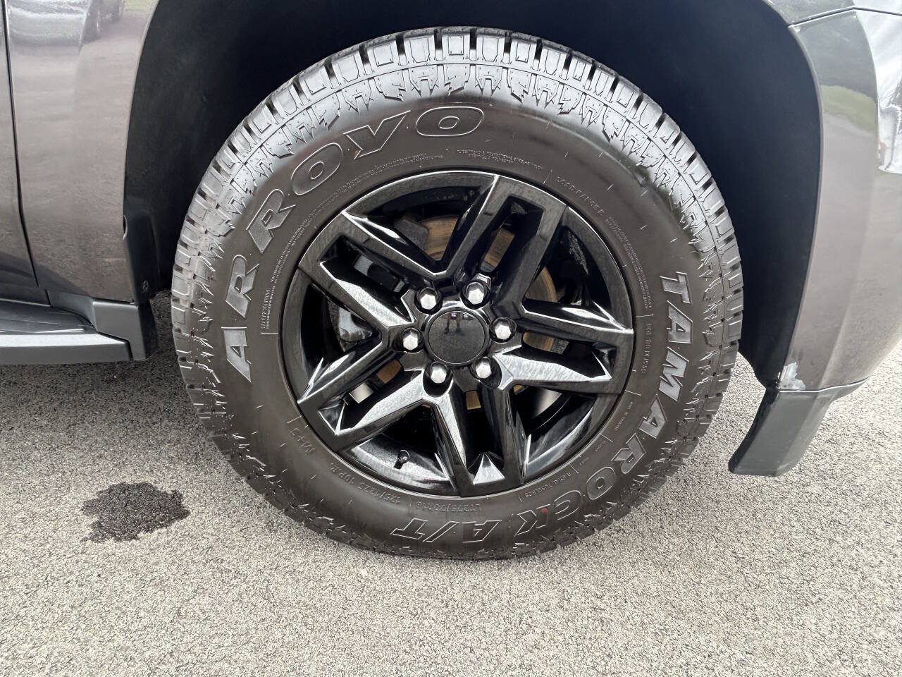 Used 2018 Chevrolet Suburban LT AWD/4WD image 27
