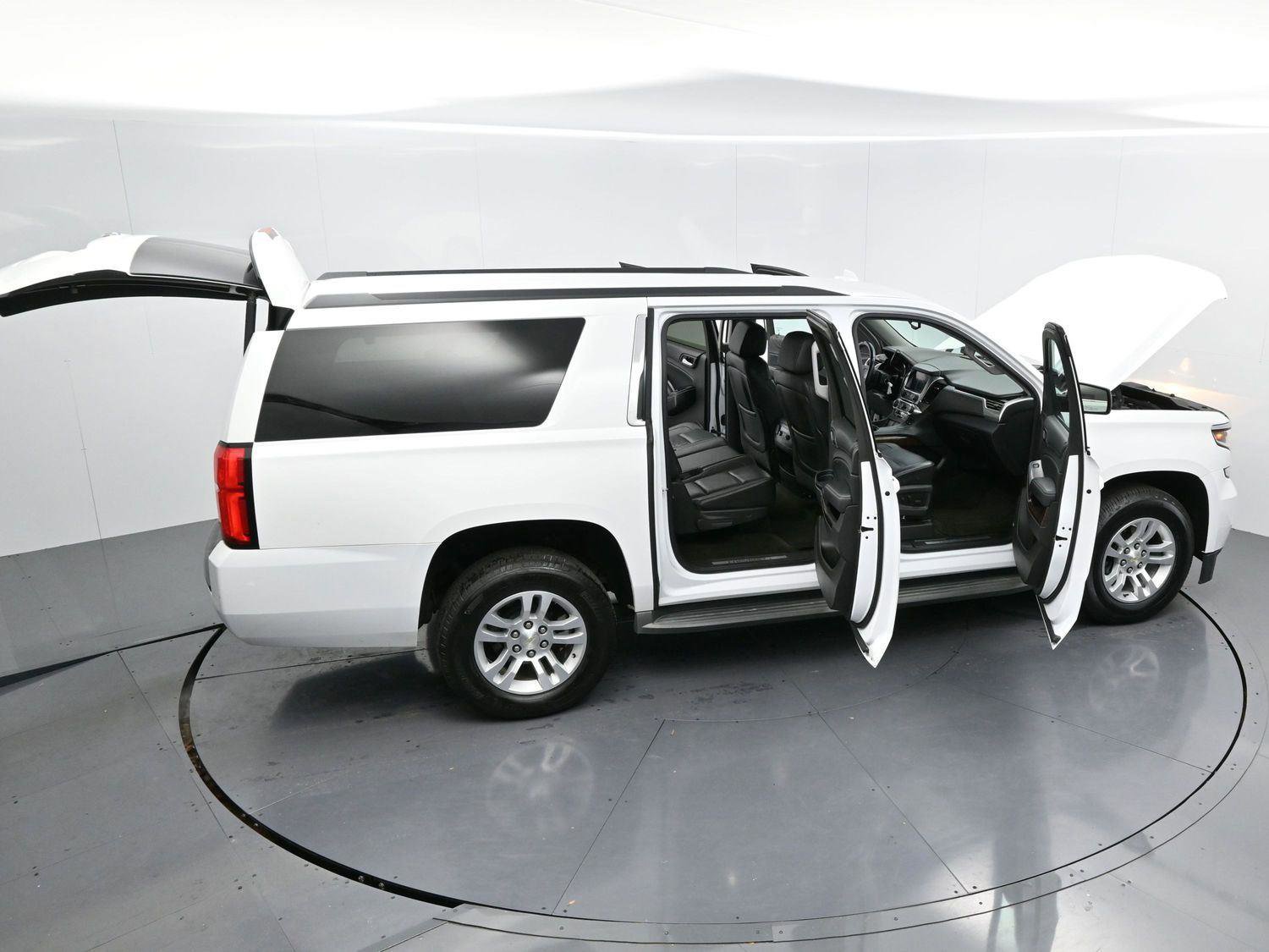 Used 2015 Chevrolet Suburban LT image 48