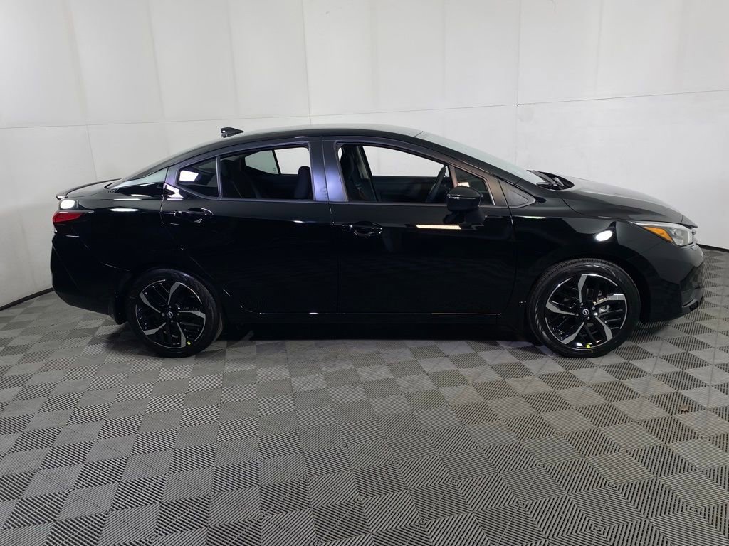 New 2025 Nissan Versa SR w/ Trunk Package image 8