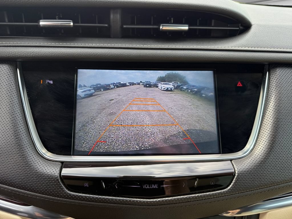 Used 2017 Cadillac XT5 Luxury w/ Driver Awareness Package FWD image 29