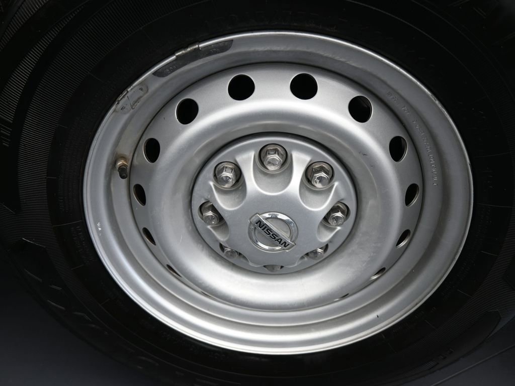 Used 2020 Nissan NV 1500 S image 37