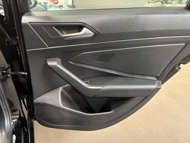 Used 2021 Volkswagen Jetta SE FWD image 13