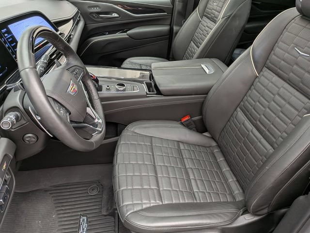 Certified 2024 Cadillac Escalade V w/ LPO, ONYX Package AWD/4WD image 21