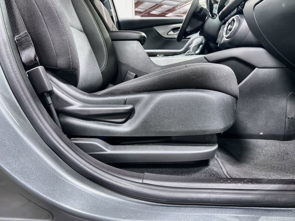 Used 2025 Chevrolet Blazer LT image 30
