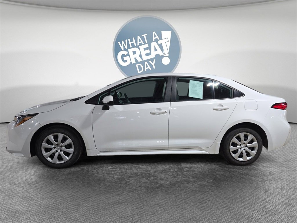 Used 2024 Toyota Corolla LE image 7