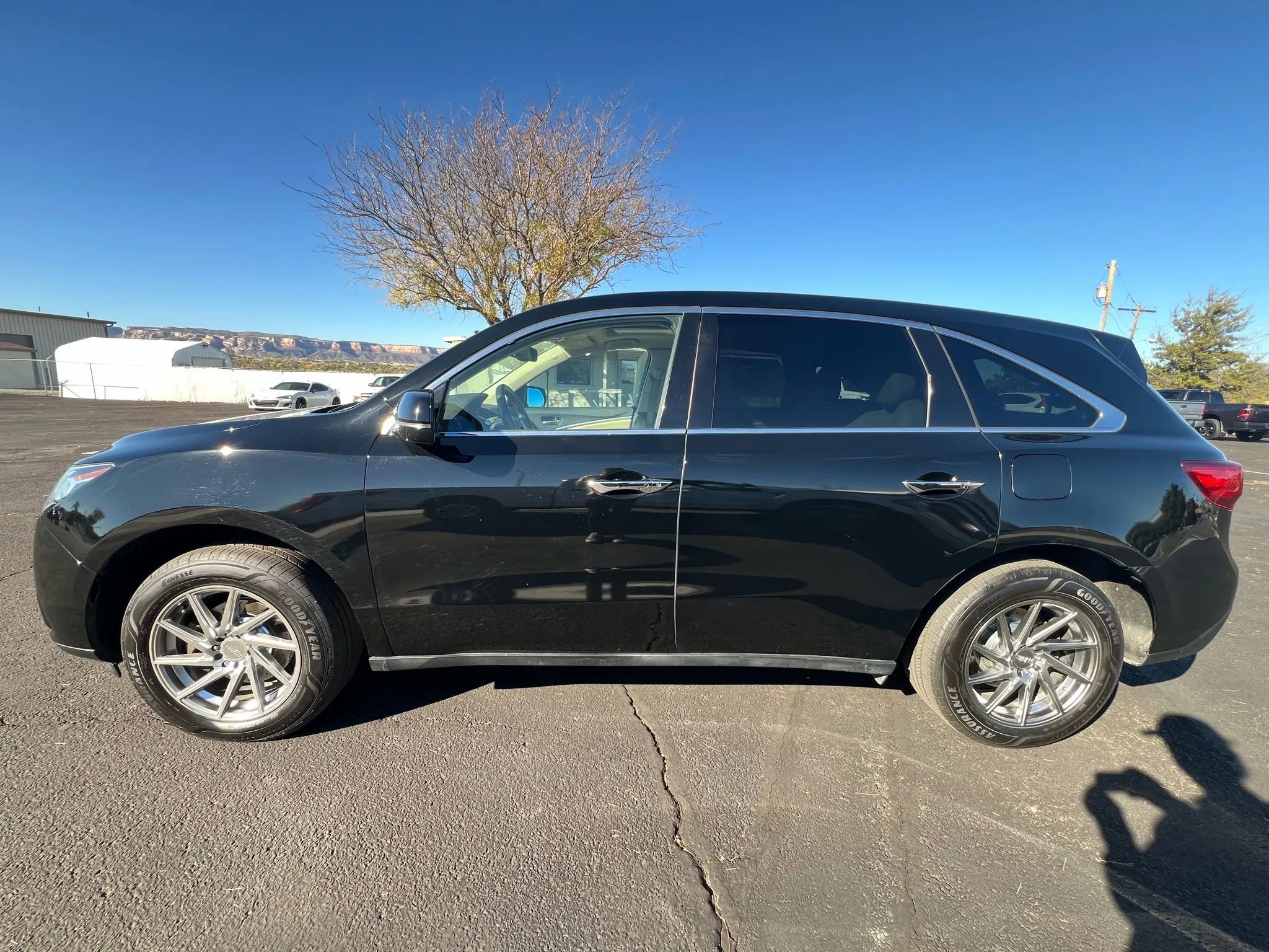 Used 2014 Acura MDX SH-AWD w/ Technology Package image 1