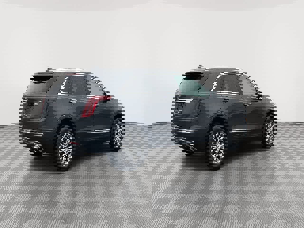 Used 2022 Cadillac XT5 Premium Luxury w/ LPO, Floor Liner Package image 8