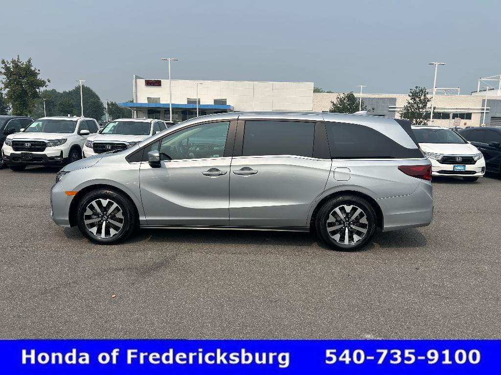 Certified 2026 Honda Odyssey EX-L image 2